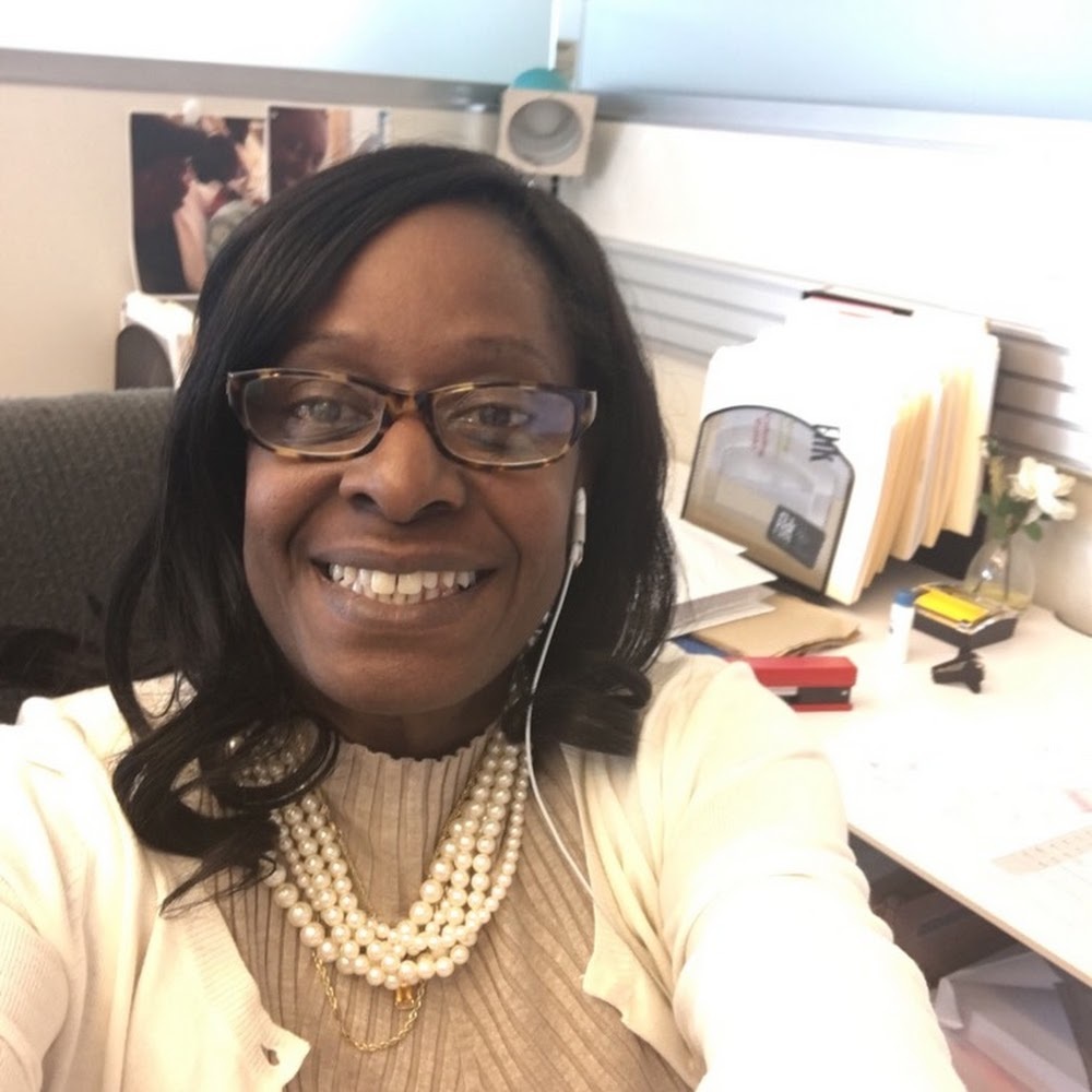 Meet your Posher, Carla